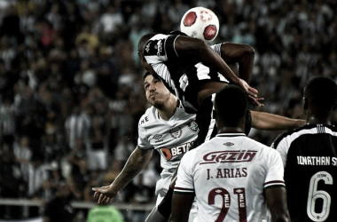 Gol e melhores momentos de Botafogo 0x1 Fluminense pelo Campeonato Brasileiro