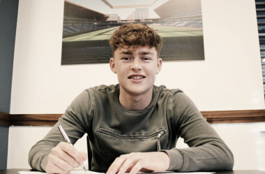 Jack Senior, una de las promesas del Luton Town, renovado hasta 2020