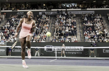 Serena Williams vence Timea Bacsinszky e fará semifinal com Simona Halep em Indian Wells