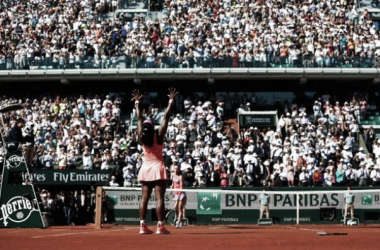 Serena Williams beats Lucie Safarova to win French Open title