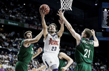 La máquina ofensiva del Madrid derriba al Unicaja para abrir la Liga