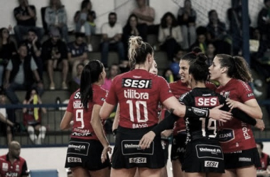 Sesi Bauru vence Barueri e avança em quinto na Superliga Feminina