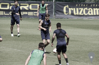 Entrenamiento del Cádiz antes de visitar Granada