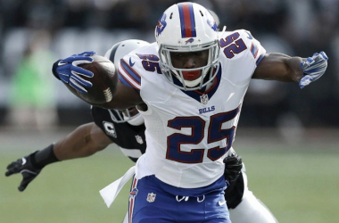 Buffalo Bills blow 21-point lead in loss to Oakland Raiders