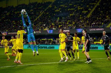 Luiz Júnior con el balón controlado | Eloi Frias (VAVEL)