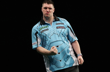 Delight for Daryl Gurney and Peter Wright as they condemn Raymond Van Barneveld to double defeat