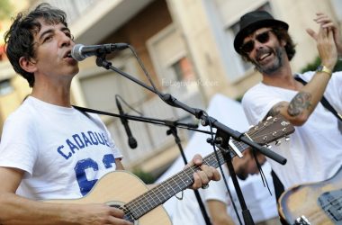 Los Planetas y Sidonie, dos maneras de amar la música en el B-Side Festival