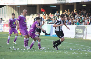 El Real Jaén perdona y lo paga