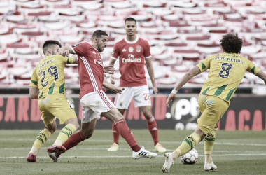Benfica decepciona, empata com Tondela e não é líder do Português