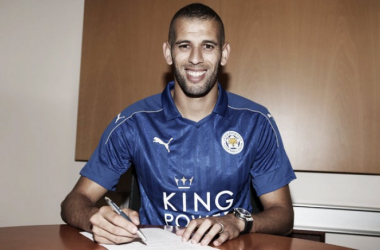 Islam Slimani pone rumbo a Leicester