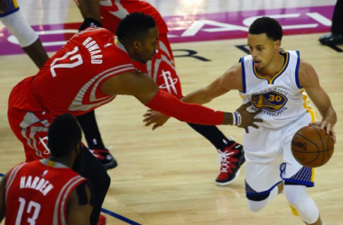 Stephen Curry Helps Push Golden State Warriors Past Houston Rockets In Game 2