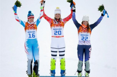 Maria Hoefl-Riesch revalida su oro en supercombinada