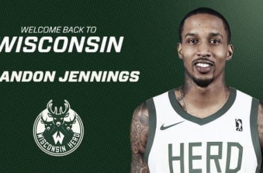 Brandon Jennings deja China para jugar en el equipo de la G-League de los Bucks