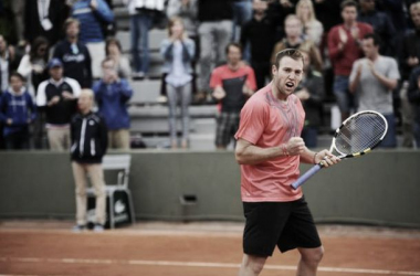 Jack Sock mantiene la llama encendida