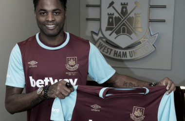 Song and Moses join West Ham on loan