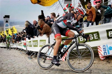 Paris-Roubaix 2014: Cancellara and Boonen go head to head