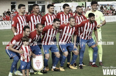 Previa Sporting de Gijón - La Hoya Lorca: tres puntos para volver a levantarse