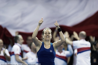 Strycova baja de la nube a España