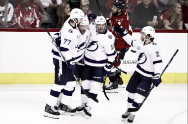 Storms on the inside and outside: Lightning win to stay alive in series