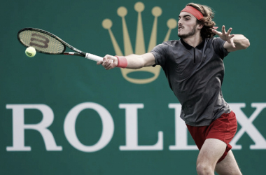 Tsitsipas abre el telón en Milán con una trabajada victoria sobre Munar