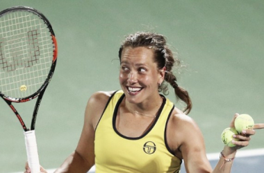 Strycova redondea la fiesta del tenis de contraataque