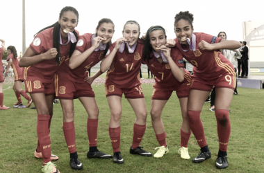 La selección española sub17 femenino es homenajeada en la RFEF