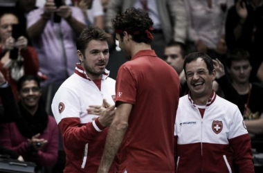 Federer y Wawrinka hacen los deberes con Suiza