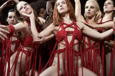 Suspiria,
un remake con muchos
excesos