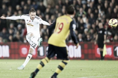 Swansea 2-1 Arsenal: Sigurdsson and Gomis ensure Arsenal lose yet another lead