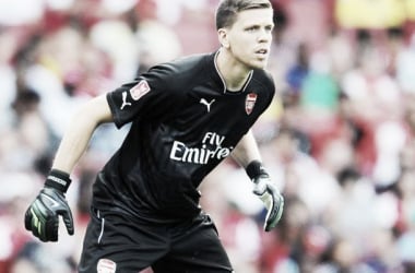 Should Arsenal look at a &#039;keeper to replace Szczesny?