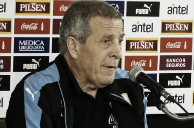 Tabárez valoriza resultado positivo: &quot;Estamos muito contentes pela posição na tabela&quot;