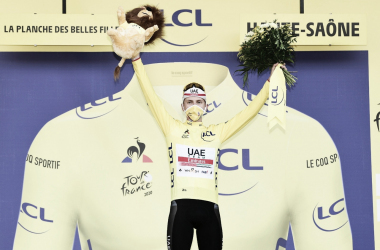 Corredor con más victorias de etapa (3), maillot amarillo, maillot de la montaña y maillot blanco. Ese es, ni más ni menos, el botín que&nbsp;Tadej Pogačar se lleva del Tour de Francia 2020. Imagen de @LeTour