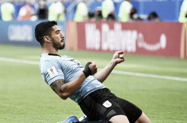 Uruguay golea y es dueño del grupo A