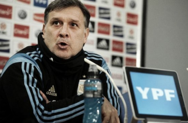 Tata Martino: &quot;Messi jugará de extremo derecho&quot;