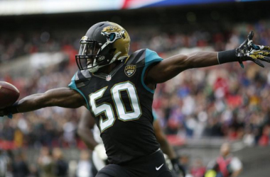 Telvin Smith Wins VAVEL USA Defensive Player Of Week Seven Honors