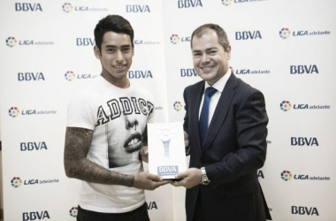 Araujo recibe el premio como MVP de septiembre de la LFP