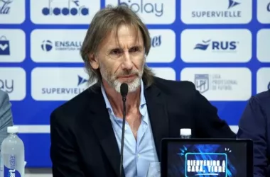 Gareca en la conferencia (Foto: YouTube Vélez)&nbsp;