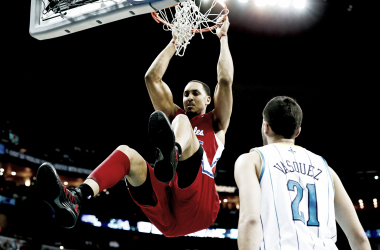 Ryan Hollins renueva con los Clippers