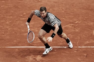 Berdych se sobrepone al traspiés