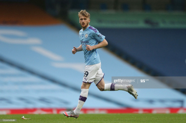 Tommy Doyle signs new Manchester City contract