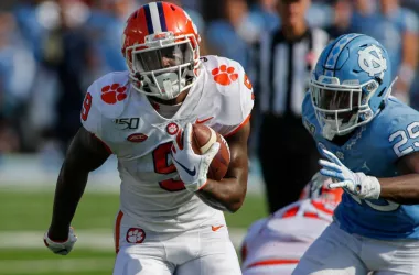 Clemson Tigers vs North Carolina Tar Heels: Live
Stream, How to Watch on TV and Score Updates in 2022 NCAAF Game