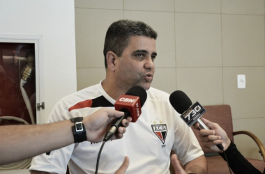 Marcelo Cabo mantém cautela após vitória sobre Vasco: "Não podemos nos deslumbrar"