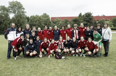 El Athletic se hace con el título del Torneo Internacional de Getxo