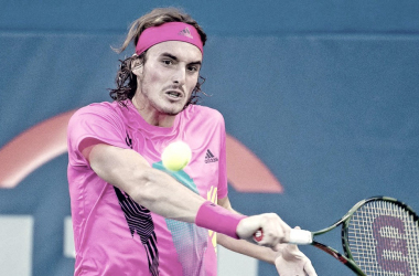 Stefanos Tsitsipas domina David Goffin e vai às semifinais em Washington