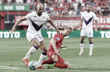 Fiorentina segura Twente e garante vaga à fase de grupos da Conference League
