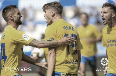 Marc Cardona, Pejiño y Óscar Clemente celebran el gol de la UD al Alavés | Fotografía: La Liga
