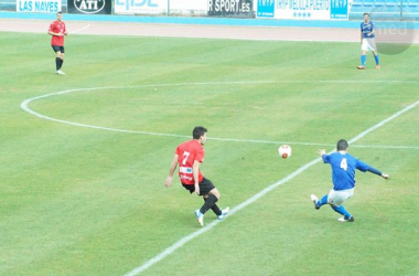 Un gol de Manolo da los tres puntos a la UD Melilla ante La Roda