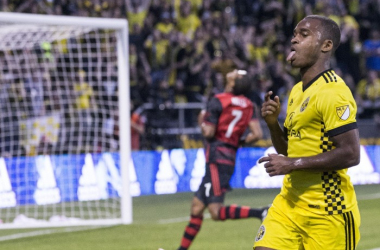 Columbus Crew edge past Portland Timbers to move top of Eastern Conference
