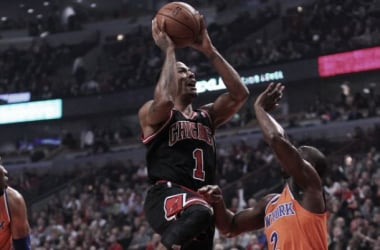 Una canasta final de Rose da la victoria a los Bulls