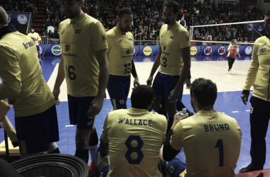 Brasil derrota Chile com tranquilidade e vai à final do Sul-Americano de Vôlei